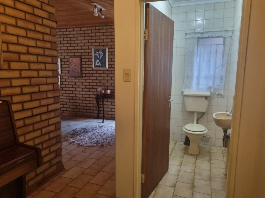 3 Bedroom Property for Sale in Vaalpark Free State
